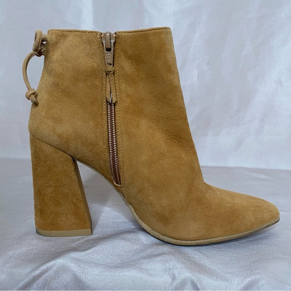 STUART WEITZMAN 34.5 Grandiose Bootie - Picture 5 of 15